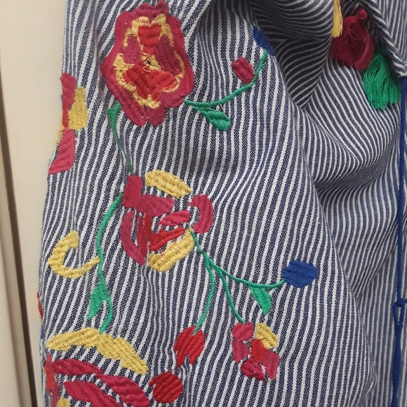Blue White Striped Rainbow Boho Embroiderd Top M - Picture 7 of 7